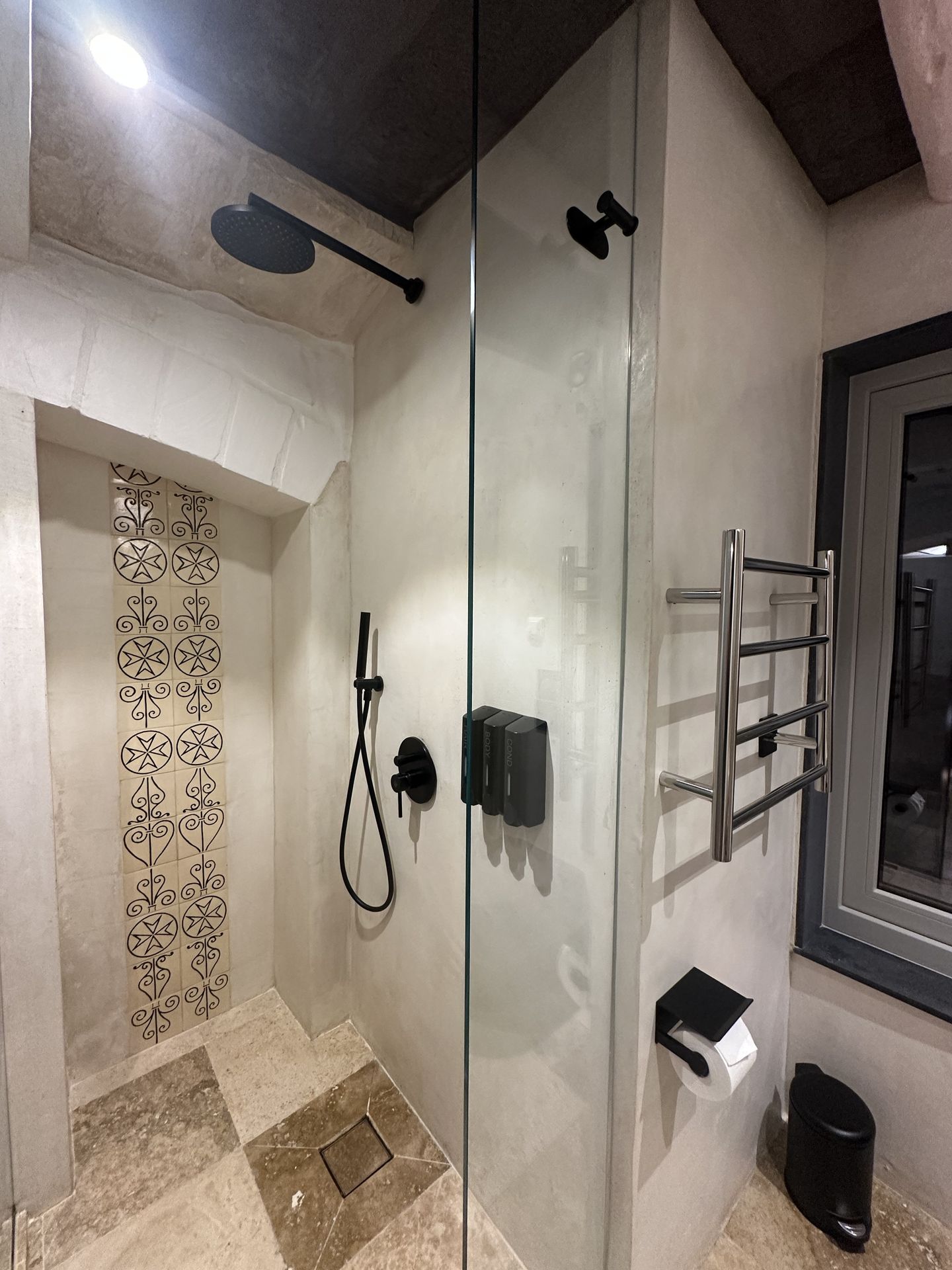 En-suite bathroom at the Mdina Heritage Boutique Hotel, Rabat