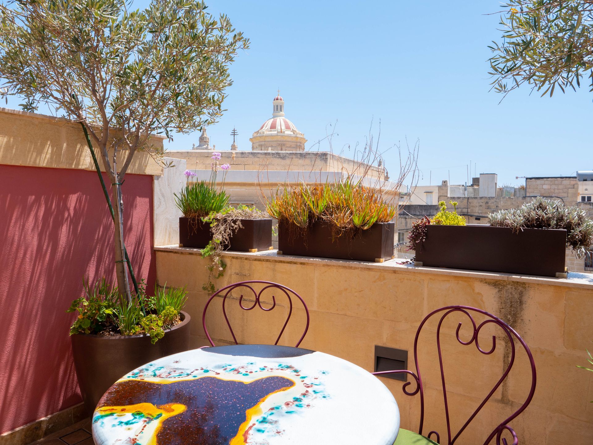 THE ROOFTOP